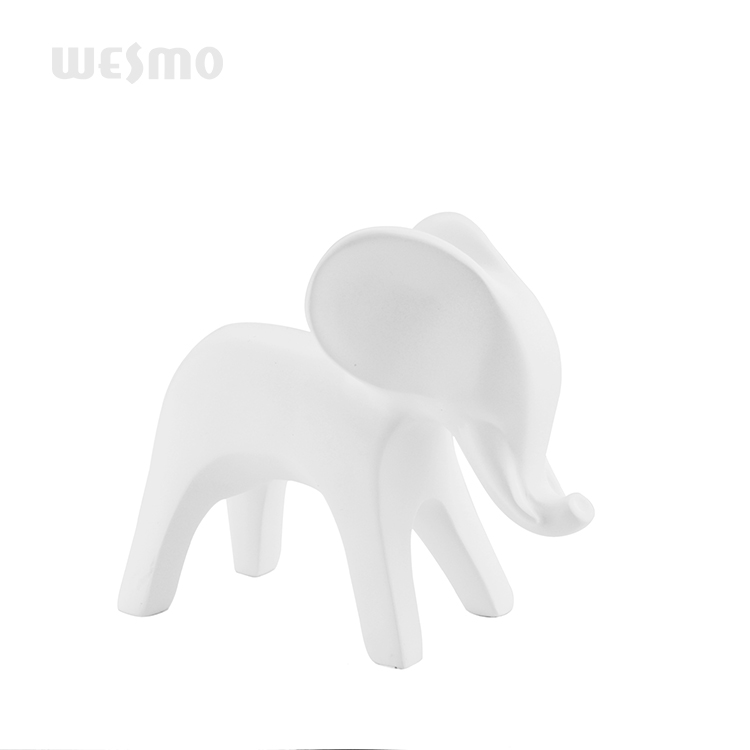 Manufacturer Supply Resin Family Ornaments Elephant Animal Shape Tabletop Statue